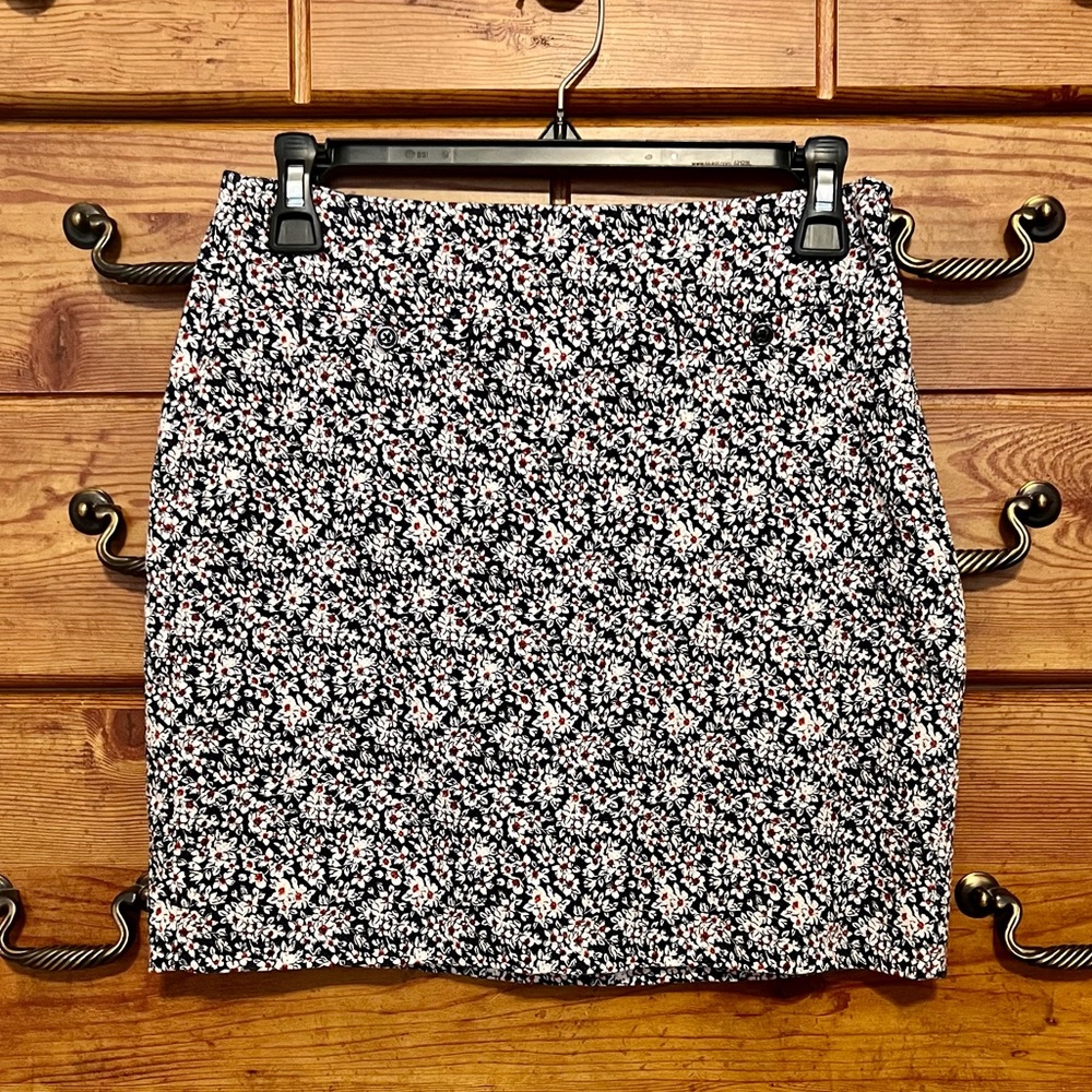 Banana Republic Floral Print Skirt Size 0